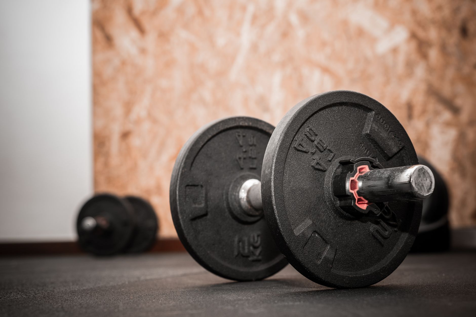 Comment l'IA révolutionne votre séance de musculation à domicile