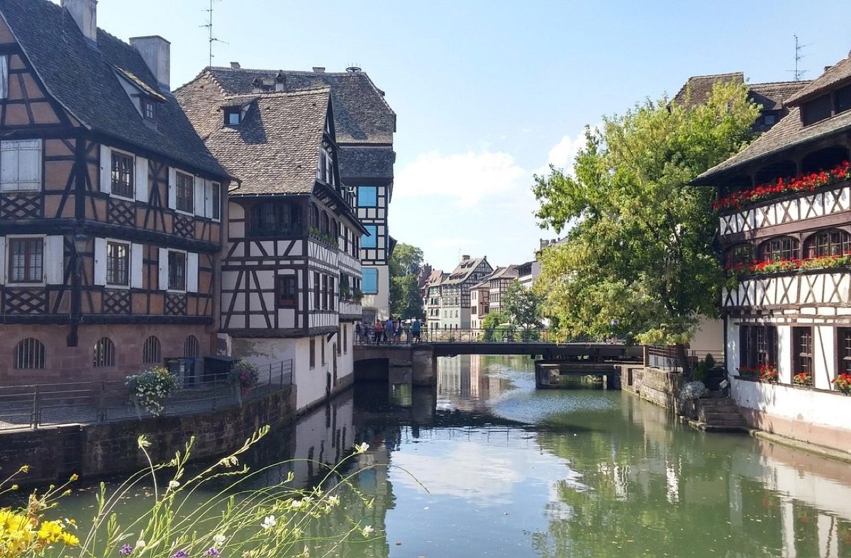 Réparer une petite fuite d'eau sous l'évier soi‑même
